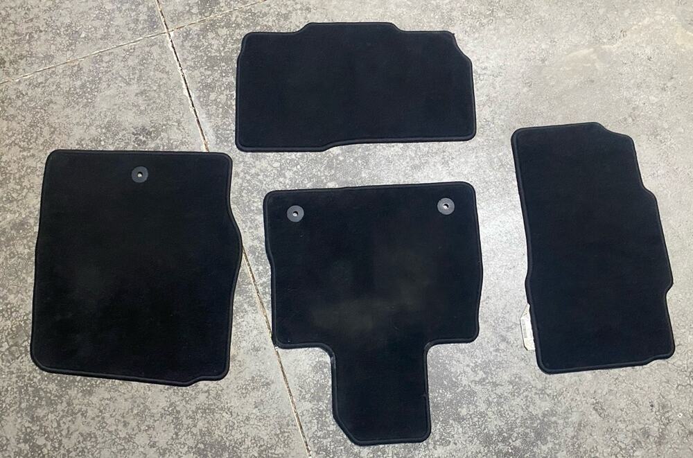 2020-2024 FORD EXPLORER FLOOR MAT CARPET COVER SET X4 OEM